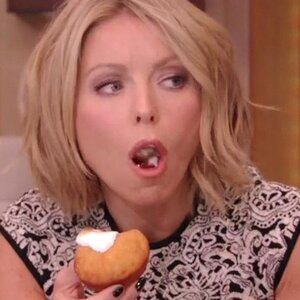 Kelly Ripa's Super Clean Diet Isn't For The Weak Willed