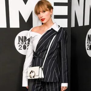 Taylor Swift's Inappropriate Outfit Had Everyone Side Eying Her