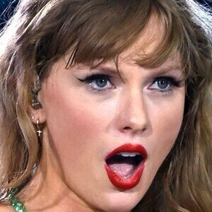 Taylor Swift's Tasteless Outfit Had Everyone Side Eying Her