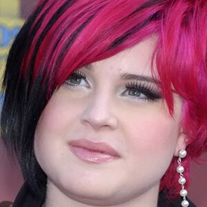 Pics Of Kelly Osbourne That Make Us Miss Her Pre-Ozempic Face