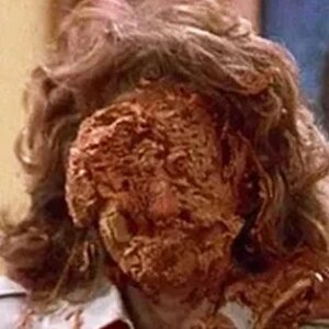 This Fan Favorite Cheers Character Doesn't Actually Have A Face