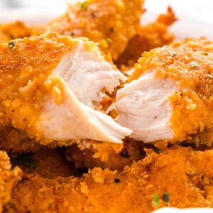 We'd Eat This Fast Food Chain's Juicy Chicken Tenders Every Day