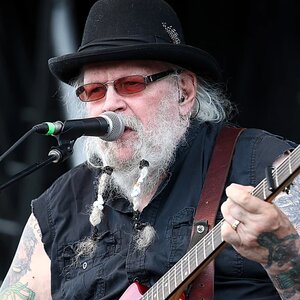 The Fate Of David Allan Coe's Final Album Has Been Decided