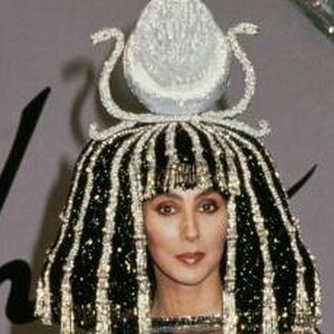 Cher's Most Iconic '80s Outfits All Had This In Common