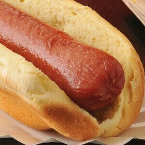 This Brand's 100% Beef Hot Dogs Are The Only Ones You Should Buy