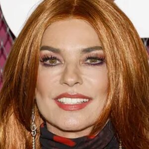 Shania Twain's Most Colorful Hair Transformations Of All Time