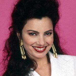 Fran Fine Was Certified Fashion Icon & These Looks Are Proof