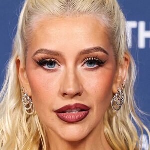 Christina Aguilera's Skimpy Outfit Made Everyone Uncomfortable