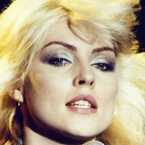 Celebrity Beauty Looks From The '70s That'll Never Be Forgotten