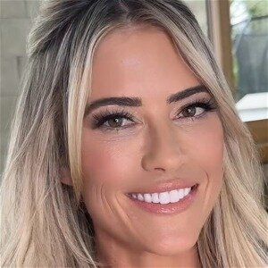 Christina Haack's Outfits On HGTV That Seriously Missed The Mark