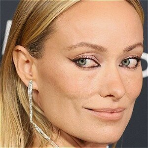 Olivia Wilde Actually Wore A Wedding Dress To Someone's Wedding