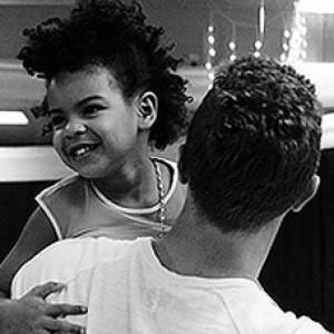 Beyoncs Shares Adorable Behind-the-Scenes Photos of Blue Ivy
