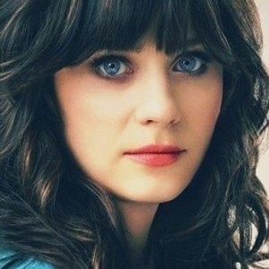 Zooey Deschanel Is Unrecognizable Without Bangs - ZergNet