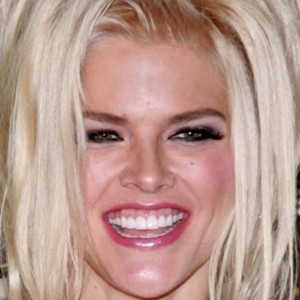 Devastating Details Revealed About Anna Nicole's Last Days